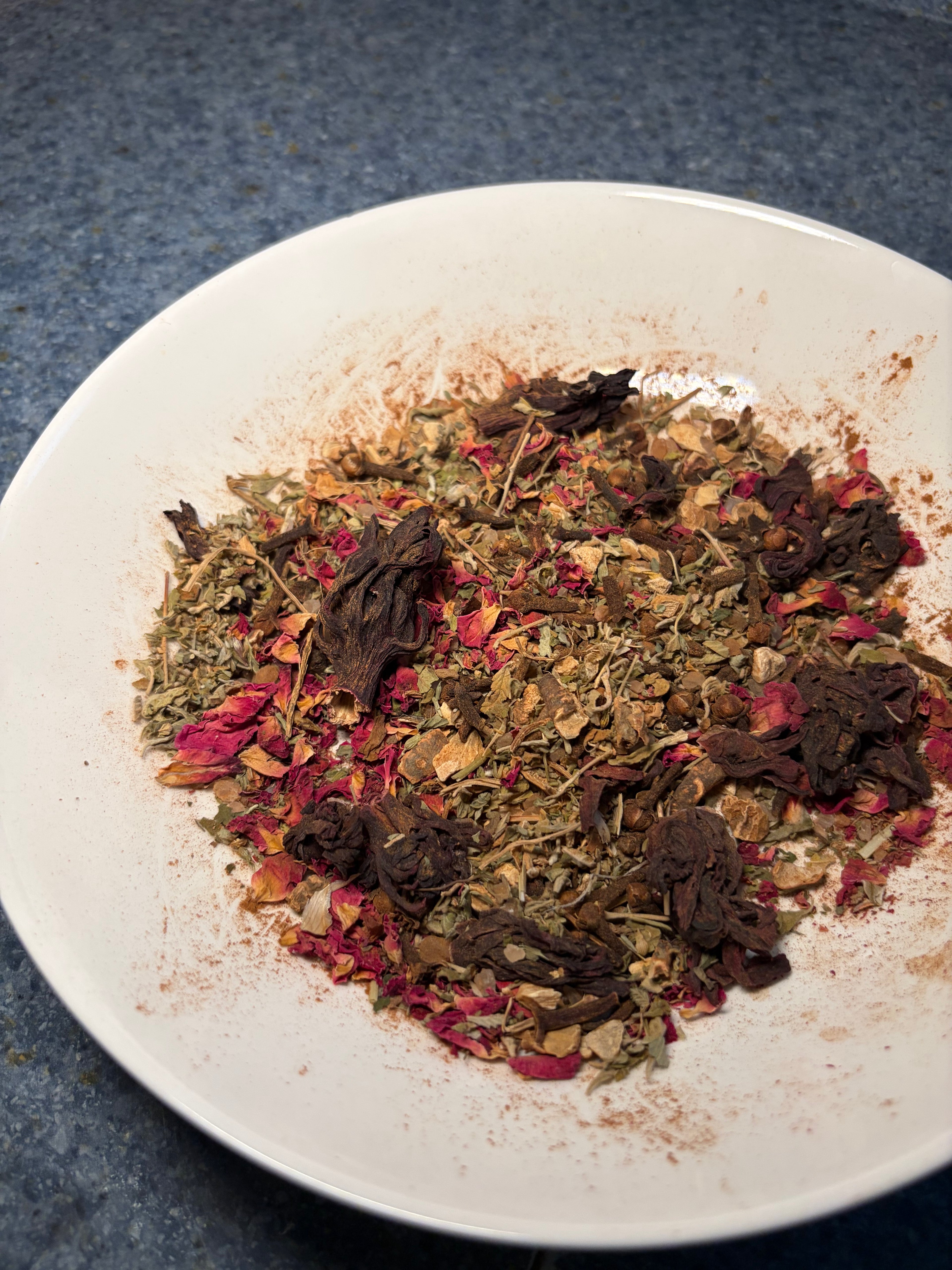 Attraction Herb Blend, Attraction Drawing Apothecary Herbs for Love, Luck, and Glamour