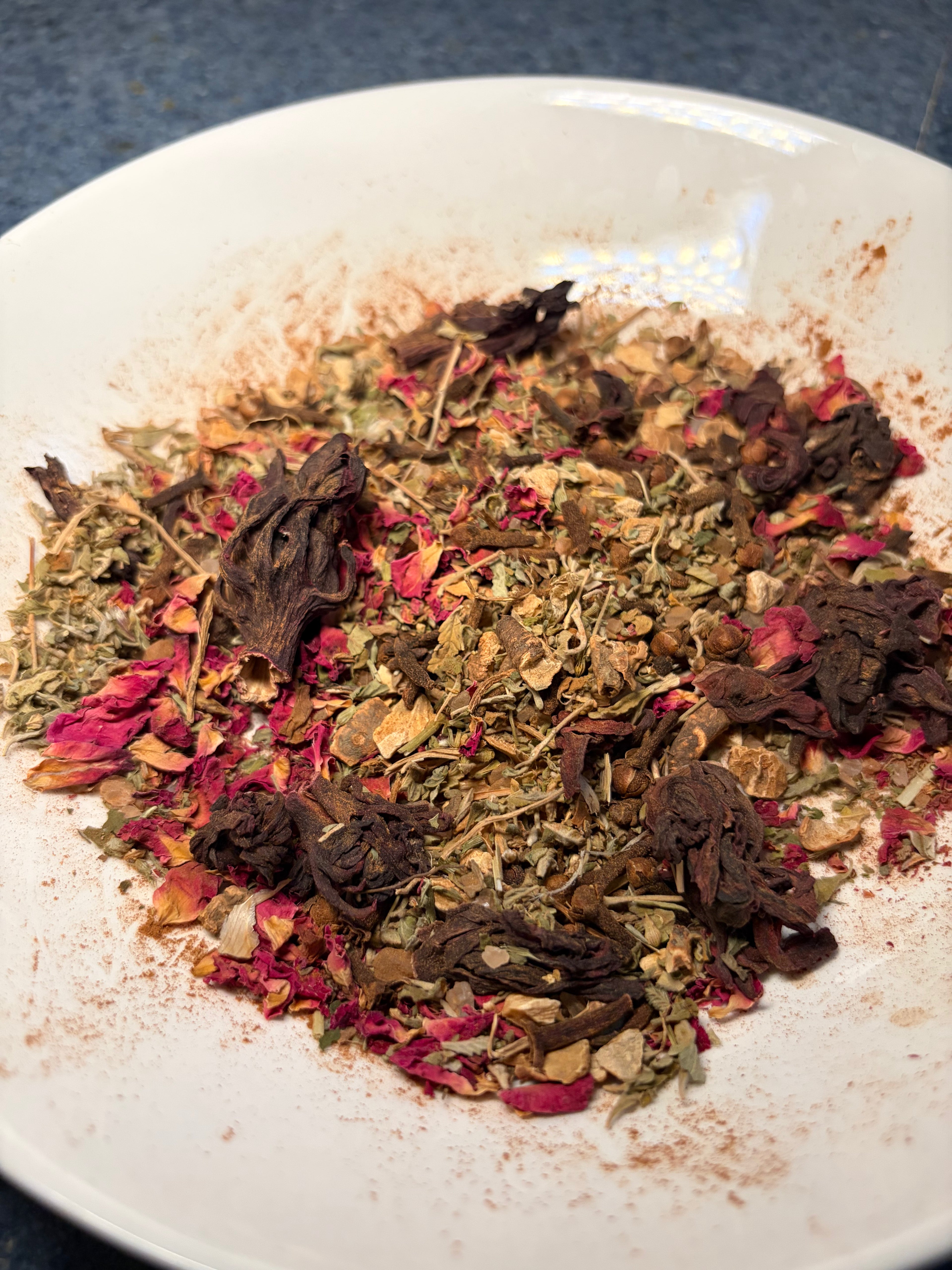 Attraction Herb Blend, Attraction Drawing Apothecary Herbs for Love, Luck, and Glamour