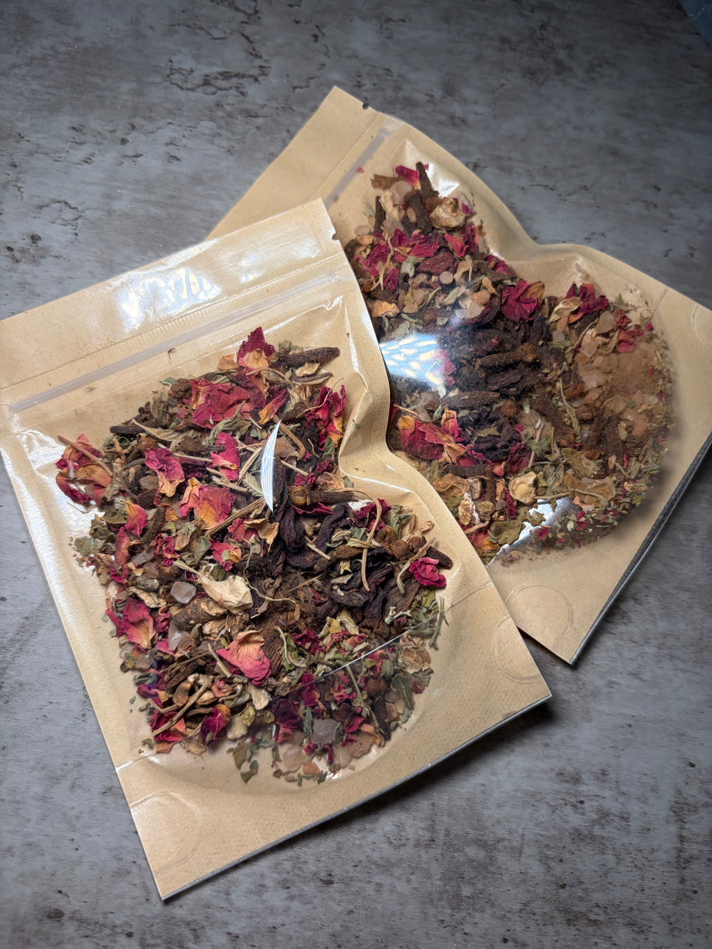 Attraction Herb Blend, Attraction Drawing Apothecary Herbs for Love, Luck, and Glamour