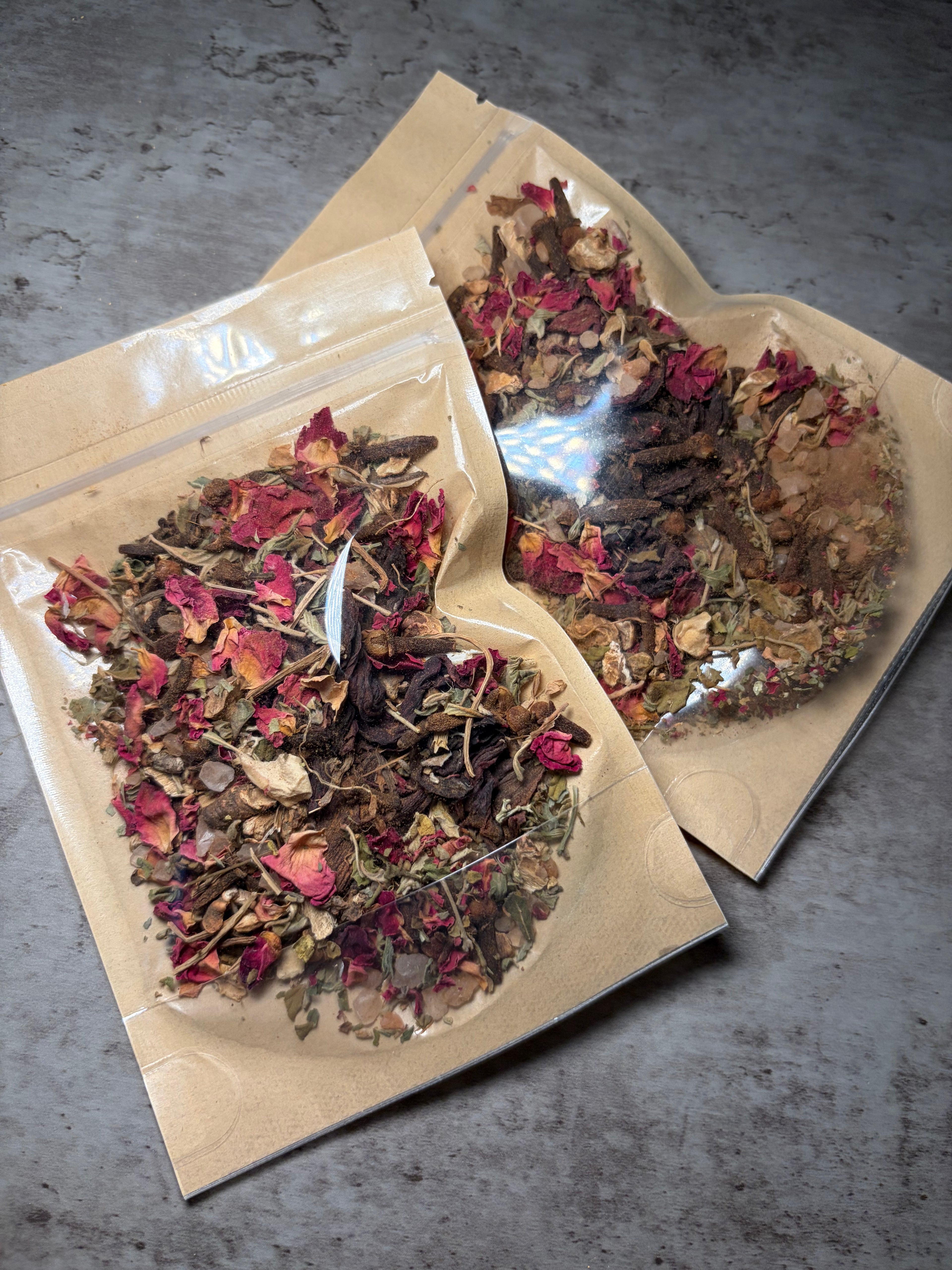 Attraction Herb Blend, Attraction Drawing Apothecary Herbs for Love, Luck, and Glamour